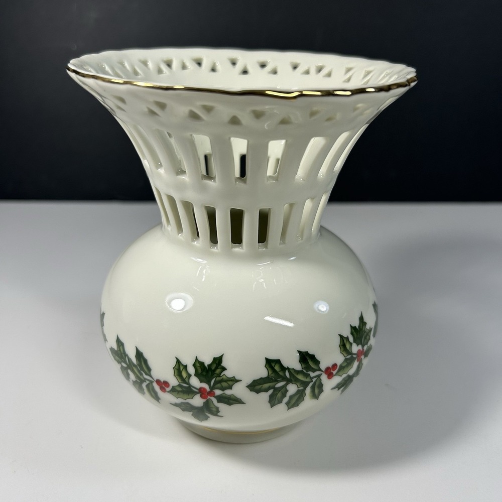 Formalities by Baum Brothers Holly Collection Lattice‎ Porcelain Vases